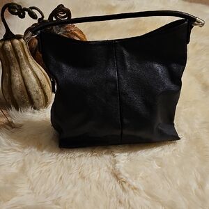Chic Black Leather Shoulder Bag
